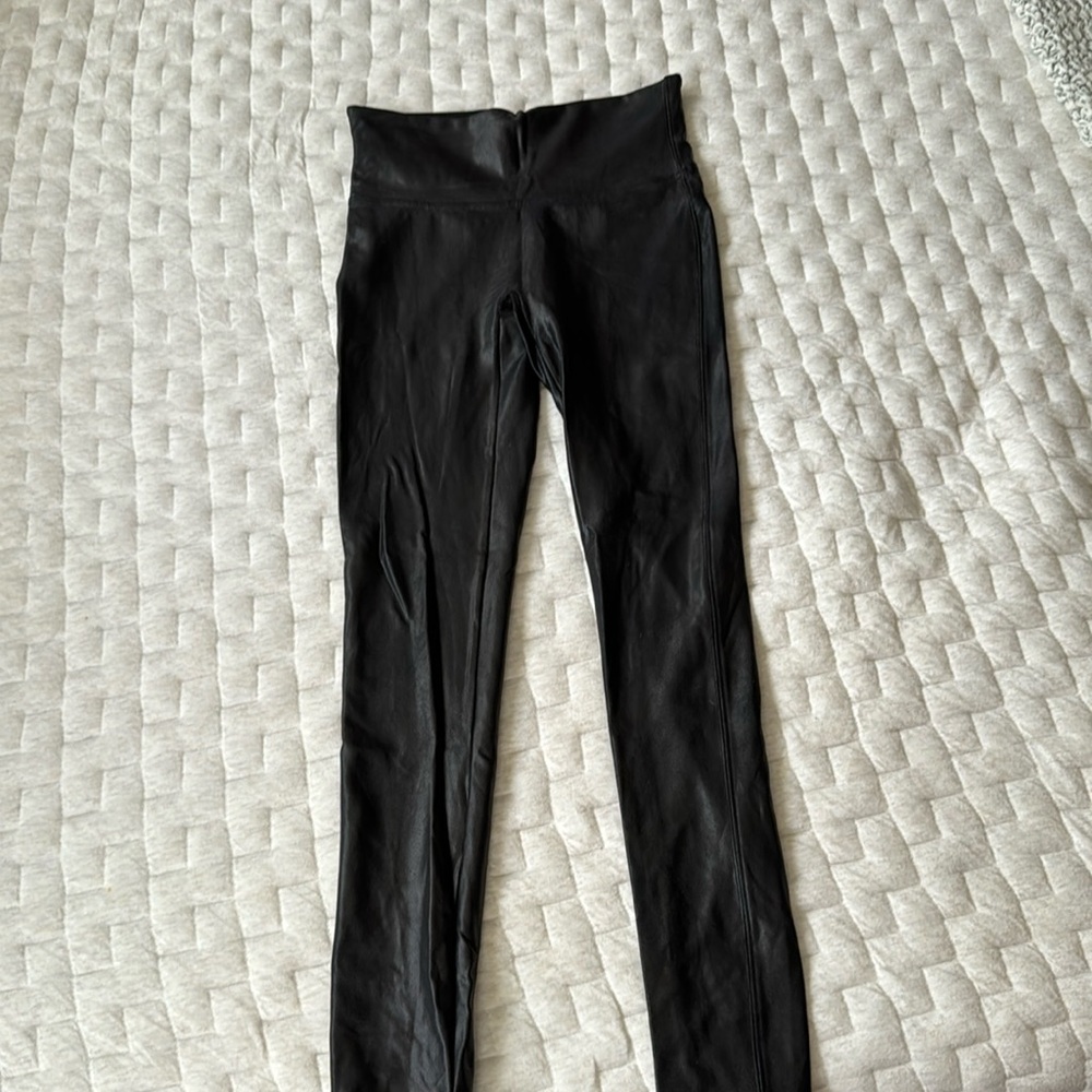 Spanx faux leather leggings. Only worn once.